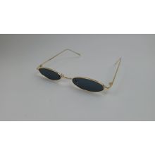 NA-KD Retro Sonnebrille